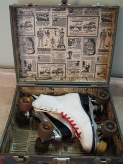 Vintage Roller Skates w Carry Case Very Retro Cool 8