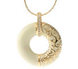 Jacqueline Kennedy Parisian Love Circle Necklace —