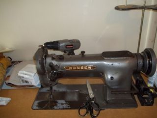  Consew 226 Industrial Sewing Machine