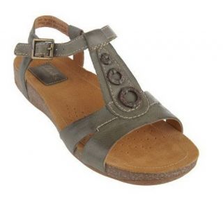 Clarks Artisan Leather T Strap Sandals w/Active Air Technology