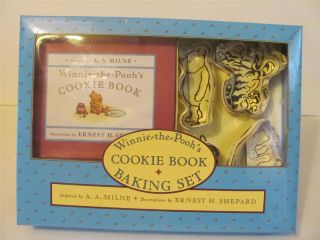 Milne Winnie the Poohs Cookie Book and Baking Set Cookie Cutters