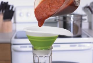 Progressive Collapsible Wide Mouth Canning Funnel with Strainer Green