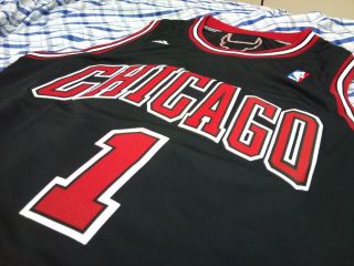 Derrick Rose Chicago Bulls NBA Jersey Size Large Black Swingman Rev 30