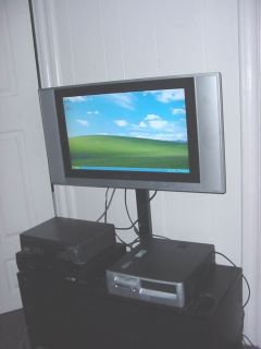  Monitor Plus HP DC5000 P4 3 0GHz Desktop Computer VCR DVD Stand