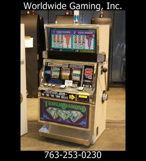 IGT Slot Machine Triple Diamond Quarter Token 2CN 1LN Adj Vol