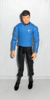 Diamond Select Star Trek Leonard McCoy Figure