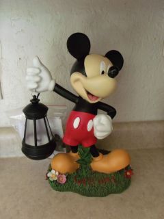  Disney Mickey Mouse Garden Statue Solar
