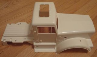 Tamiya Part 0335103 New White Body Shell Only for The 2012 Bull Head