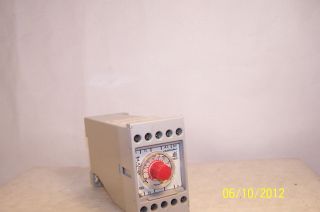 DOLD u SOHNE KG 9011 55 GEPRUFT VARIMETER AL 930 VDE D435 I K AC50