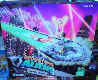 Dreamworks Monsters vs Aliens 16 ft Water Slide NIB