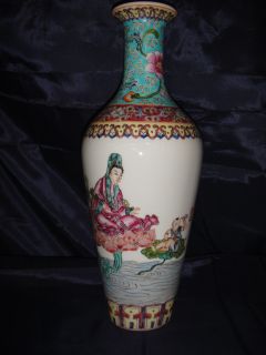 this is a fine lovelly 1940 s chinese hand painted family rose