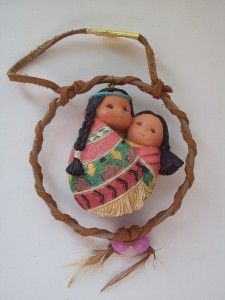 Friends of The Feather Figurine Dreamcatcher Girls Papoose 1996 Enesco