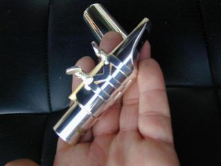 Here is Berkeleywinds Silver Alto Saxophone Jazz Metal mouthpiece. To