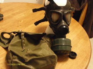  Vintage Iraqi Gas Mask w Bag