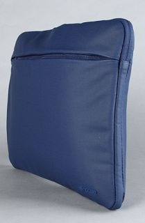Incase The Coated Canvas Sleeve for Macbook Pro 15 in Deep Blue