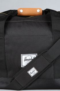 HERSCHEL SUPPLY The Outfitters Travel Bag in Black