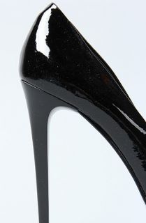 Pour La Victoire The Zimmer Shoe in Black Soft Patent