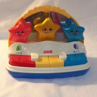 DESCRIPTION: Up for auction is a Fisher Price Classical Chorus Piano