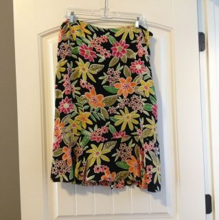 Chicos Skirt Black with Flowers 3X New Without Tags