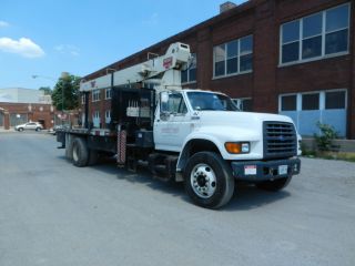 Low Miles Ford F800 National Crane Boom Truck