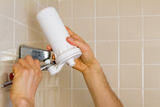 Omica Zeolite Shower Filter Removes Chlorine Fluoride