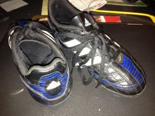 Adidas Puntero Boys Soccer Shoes Size 1 5