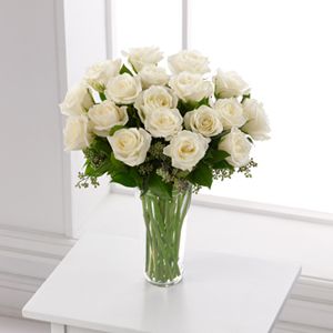 The FTD® White Rose Bouquet S3 4308 Flower Delivery