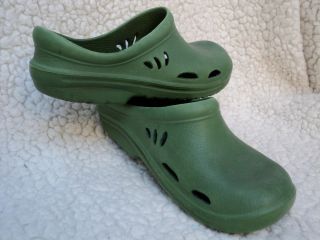 Green Rubber Garden Clogs Shoes Size Small 5 5 5