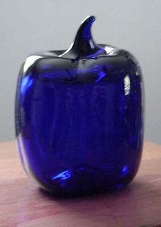 Levay Gary W Levi Intaglio Designs Cobalt Blue Art Glass Bell Pepper