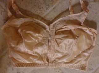 Grenier Bra 42D Front Close Soft Cup Longline Wirefree