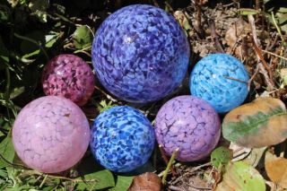Set of 6 Hand Blown Glass Floats Gazing Garden Balls Blues, Purples