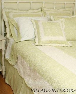 10pc Meadow Green Ivory Queen Quilt Shams Sheets Bskirt Pillows Bed in