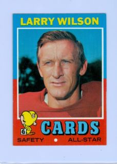  1971 Topps Football Larry Wilson Cardinals 20 NM
