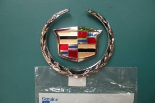 2002 2003 2004 Cadillac Escalade Ext Grill Emblem New in The Package