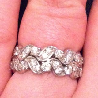Hearts on Fire Intertwining Leaf Double Row Eternity Band
