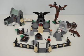 Lego Harry Potter 4766 Graveyard Duel Voldemort Wormtail Complete Set