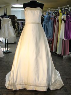 Henry Roth Wedding Gown Style 49006 Size 12 141