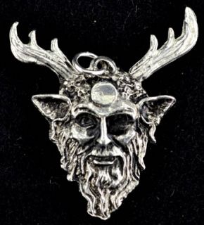  widest point, thispewter pendant features the face of Herne himself