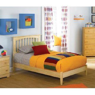 Queen Size Platform Bed with Open Footrail Natural Maple