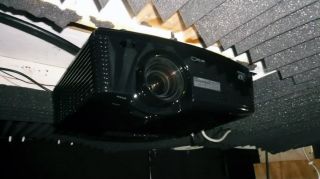 mitsubishi hc4000 home cinema projector displays film sources such as
