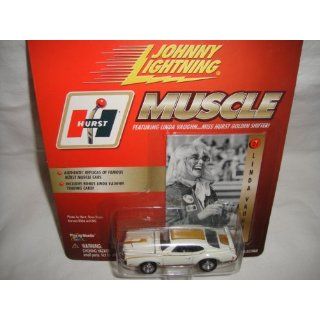 JOHNNY LIGHTNING HURST MUSCLE 1969 OLDS 442 DIE CAST WITH