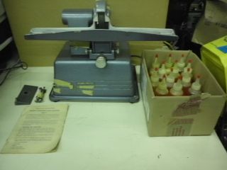 Berkley Scientific Model C Knife Sharpener w Abrasive Oils and Manual