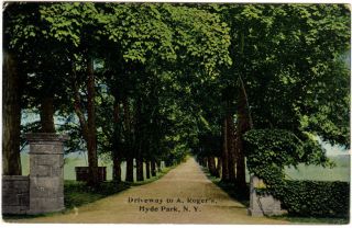 Hyde Park NY Driveway to Rogers Estate Postcard