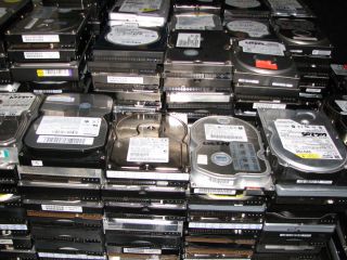  Sale   Lot of 8 Used, Mixed Brand, 40GB, IDE/EIDE Desktop Hard Drives