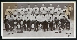 1935 Crown Brand Hockey Photo Team Canada Photo
