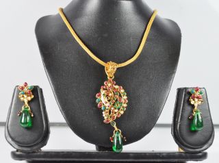 Maroon Green Traditional Indian Design Jewelry Set