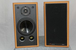 Infinity Reference RS325 8 2 Way Bookshelf Stereo Speakers