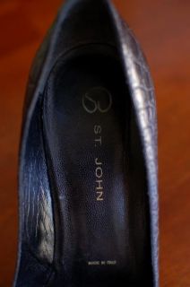 ST. JOHN Shoes Heels Classic Pumps Black Mock Croc Leather Pointed