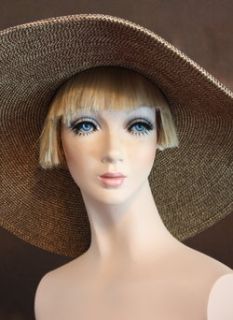 DashNDazzle Restored TWIGGY Glass Eyes Bust One of a Kind Mannequin Wigs Display  