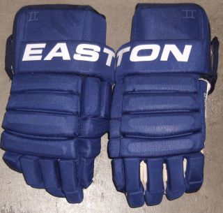 VANCOUVER CANUCKS Mathieu Schneider game worn 2009 10 Easton gloves name cuffs  